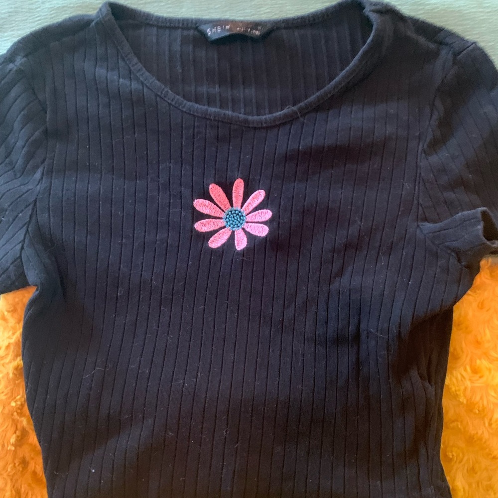 black flower crop top